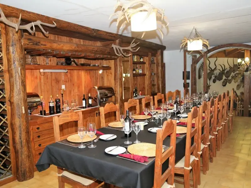 La Mota lodge common area